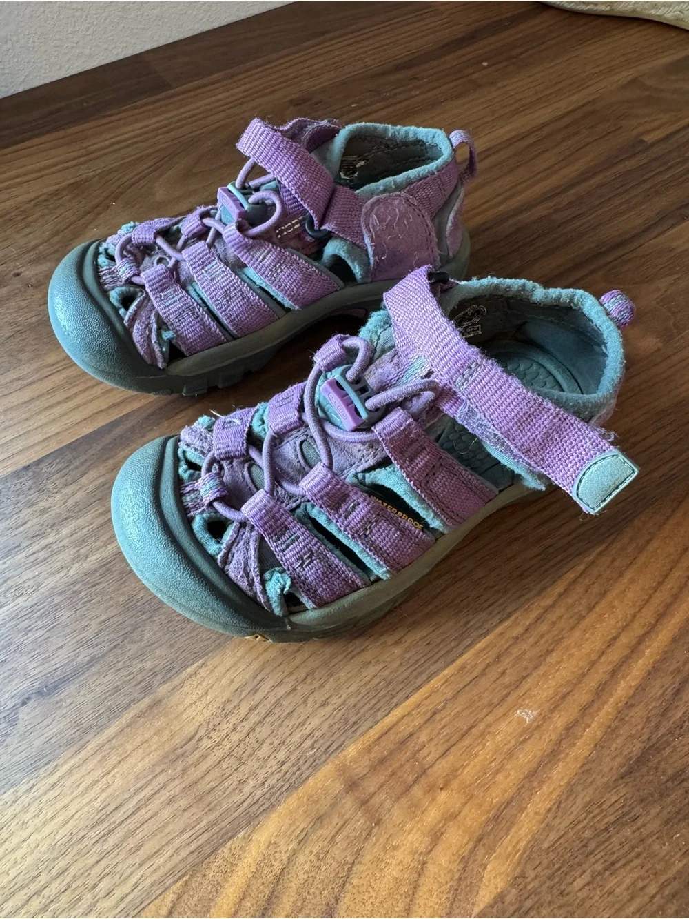 KEEN Newport H2 Toddler Size 10 Purple Water Hiking Sandals Closed Toe
